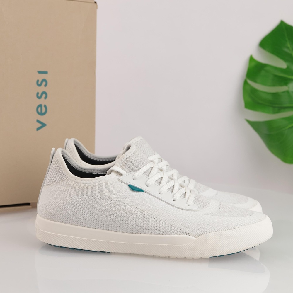 Vessi Shoes Mens Weekend Sneakers Size 10 White Knit Waterproof Lace Up Comfort